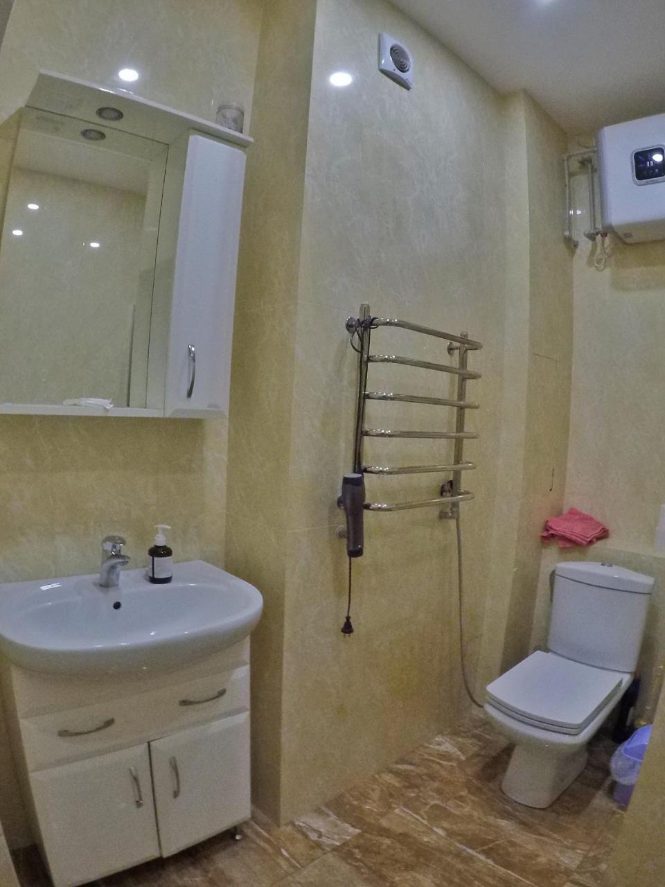 Apartment On Dragomirova Kyiv Exterior photo
